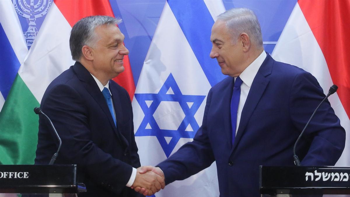 El primer ministro de Hungría, Viktor Orban, y su homólogo israelí, Benjamin Netanyahu, en una foto de archivo.