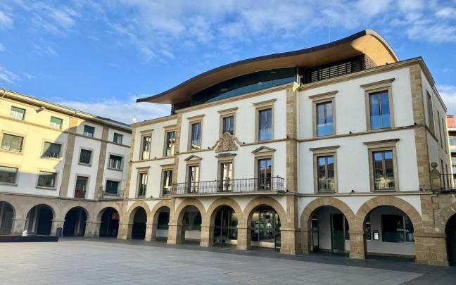 Zabalik dago dirulaguntza hauek eskatzeko epea