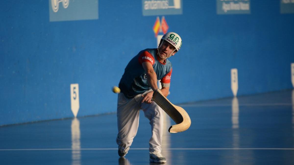 Aritz Erkiaga, en un lance de las semifinales del Gran Premio Villa de Madrid.