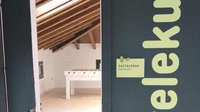 Entrada a Gazteleku de Artziniega en la Kultur Etxea