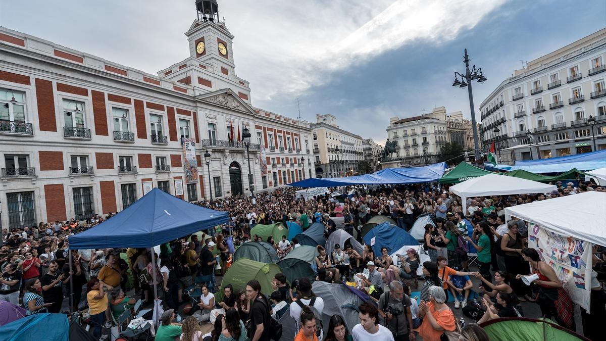 La crisis de vivienda deriva en una acampada en Sol y movilizaciones en el Estado