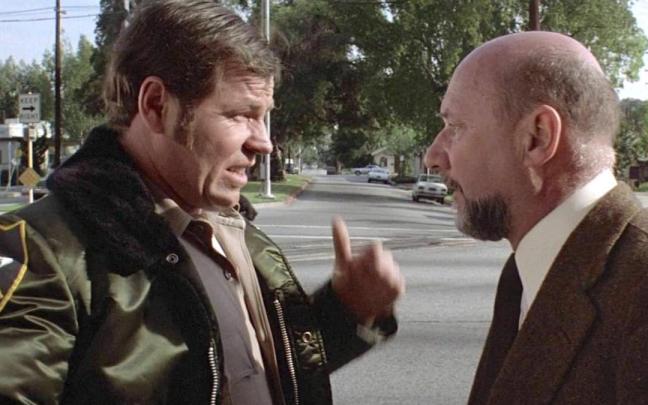 Charles Cyphers (i) junto Donald Pleasence en 'Halloween' (1978). / Compass International Pictures Charles Cyphers (i) junto Donald Pleasence en 'Halloween' (1978).