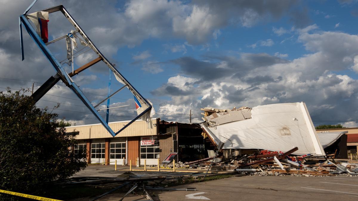Daños del tornado en Texas