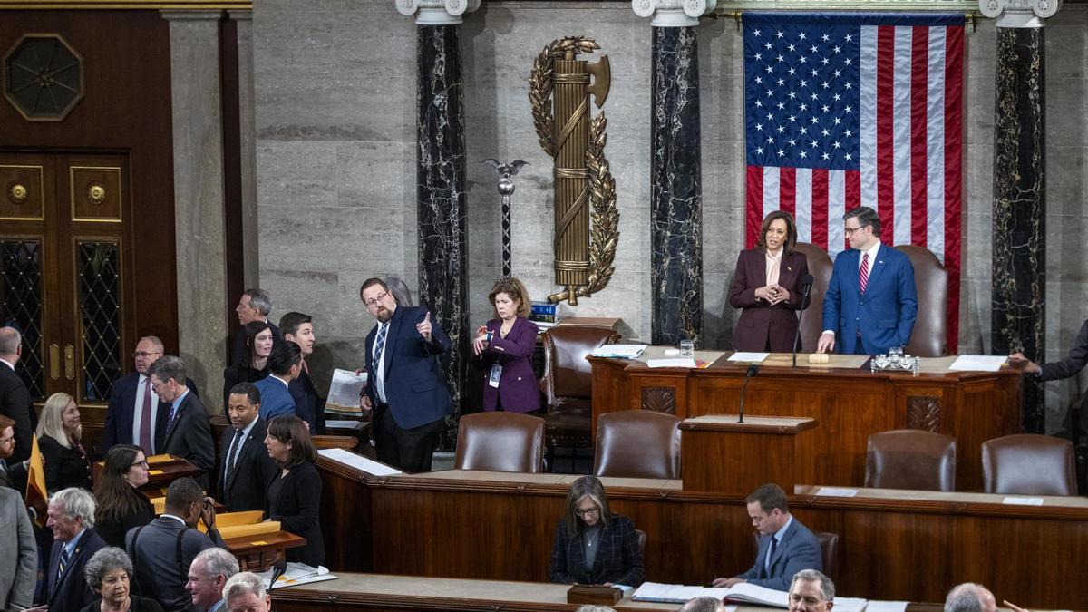 Imagen del interior del Capitolio durante la sesión conjunta del Congreso y el Senado de EEUU