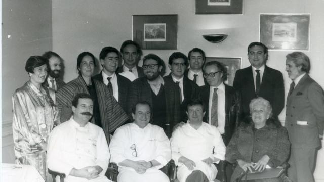 Imagen del archivo de Grupo Gourmets, con muchos rostros conocidos.