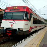 Un tren a su paso por el municipio de Arrigorriaga