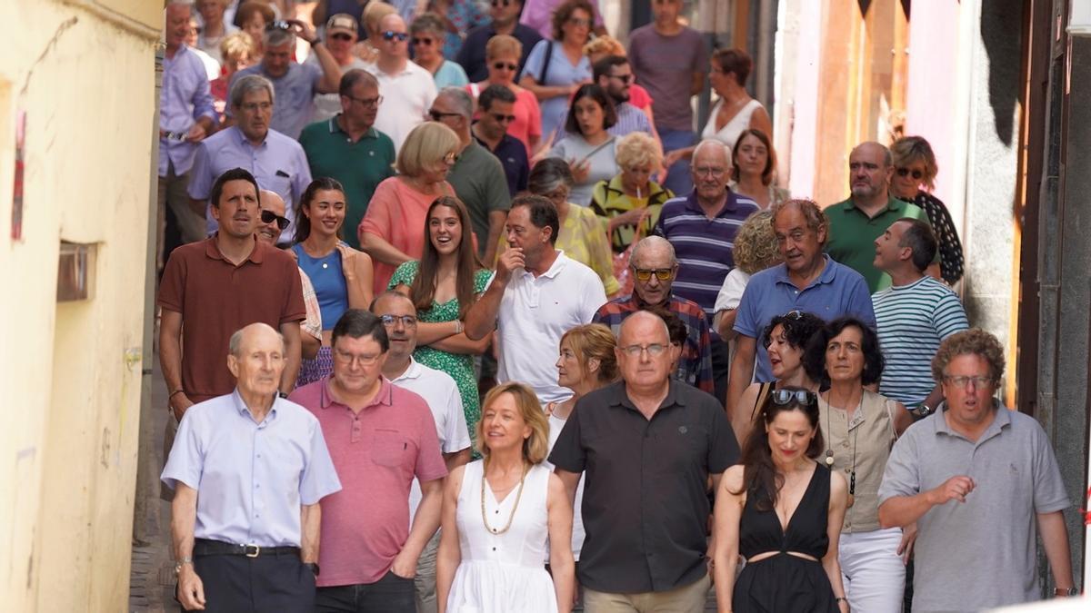 Joseba Egibar, con cargos institucionales e internos del PNV, ayer en Mutriku.