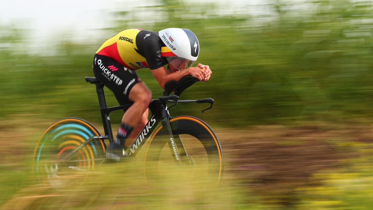 Evenepoel, durante la crono que venció.