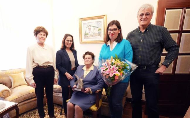 La vecina de Getxo Pruden Epelde cumple cien años