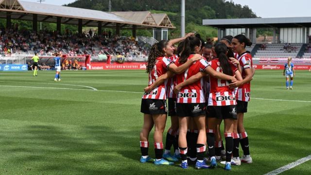 Imagen de un partido del El Athletic-Alhama.