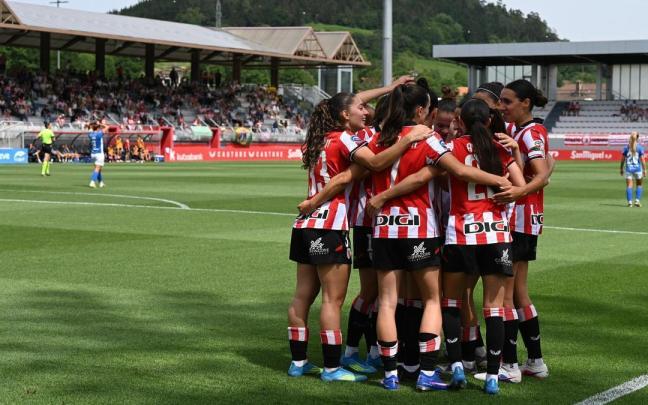 Imagen de un partido del El Athletic-Alhama.