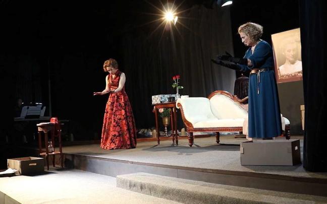 Un momento del espectáculo 'Luces y Sombras'