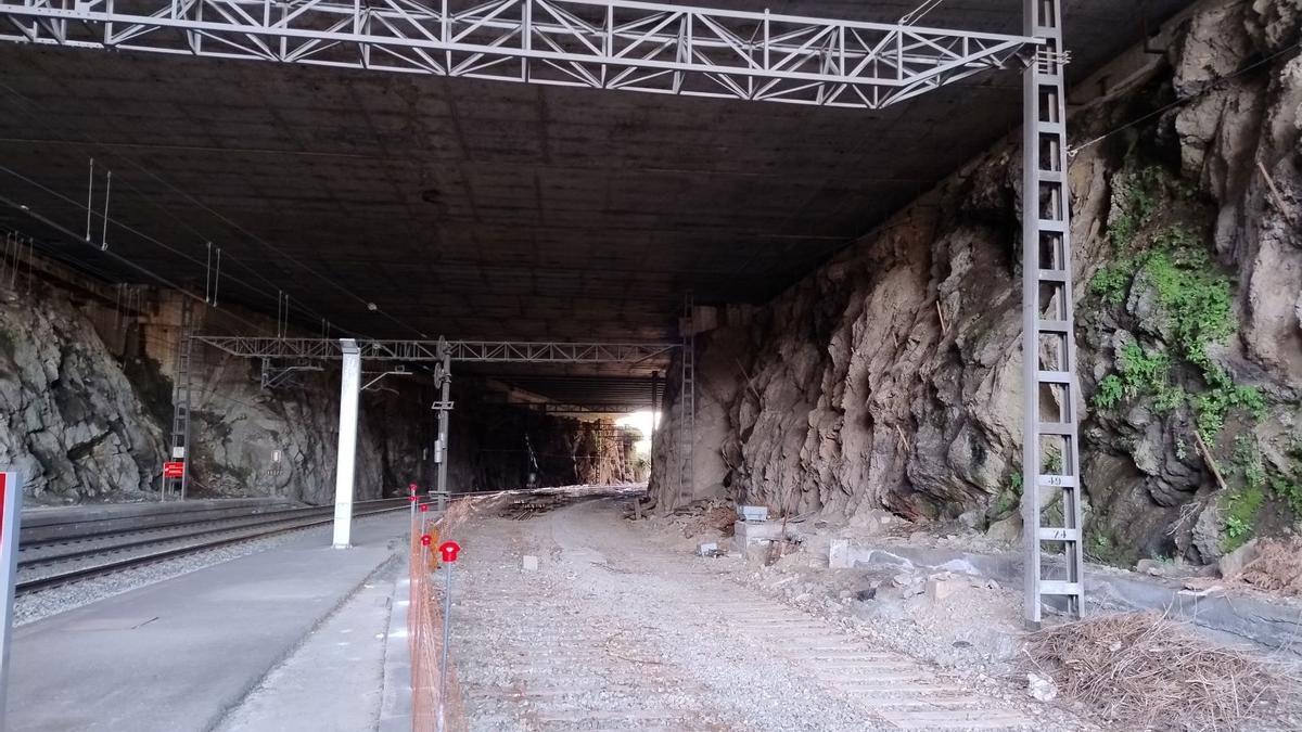 Ya están empezando los trabajos en diferentes puntos de la playa de vías de la estación