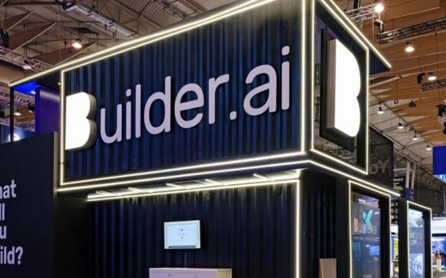 Un estand de Builder.ai. / X (@harsh_dwivedi7) Un estand de Builder.ai.