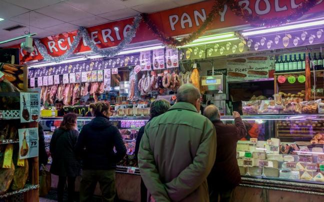 Los mercados y comercios experimentan en estas fechas uno de los tramos con más ventas del año. Los mercados y comercios experimentan en estas fechas uno de los tramos con más ventas del año.