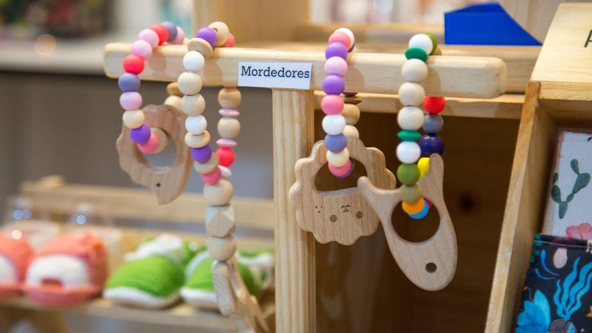 Mordedores de bebé del cátalogo de Hecho con arte