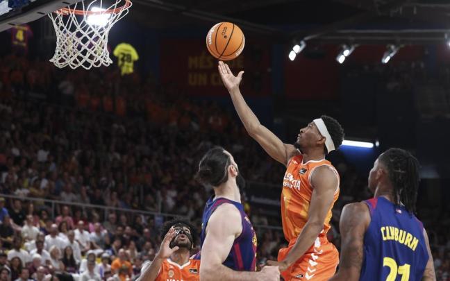 Kameron Taylor, jugador del Valencia Basket, en un lance del partido