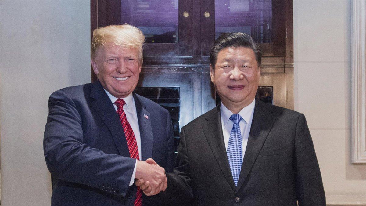 Imagen de archivo de una reunión entre Donald Trump y Xi Jinping