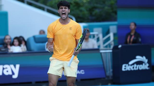 Carlos Alcaraz, durante su último partido, frente a Sebastian Korda en Miami.