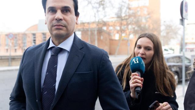Alberto González Amador, a la salida de los juzgados de Plaza Castilla, en Madrid