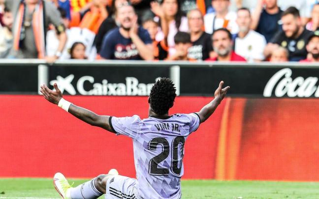 Vinicius en Mestalla. Vinicius en Mestalla.