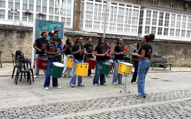 El grupo de percusión se ha convertido en el pulmón de la asociación.	[Fotografías: Cedidas]