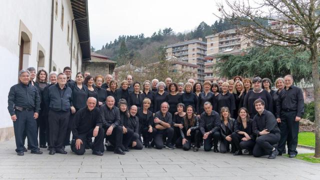 La veterana coral Goikobalu se rodeará esta tarde de su cantera.