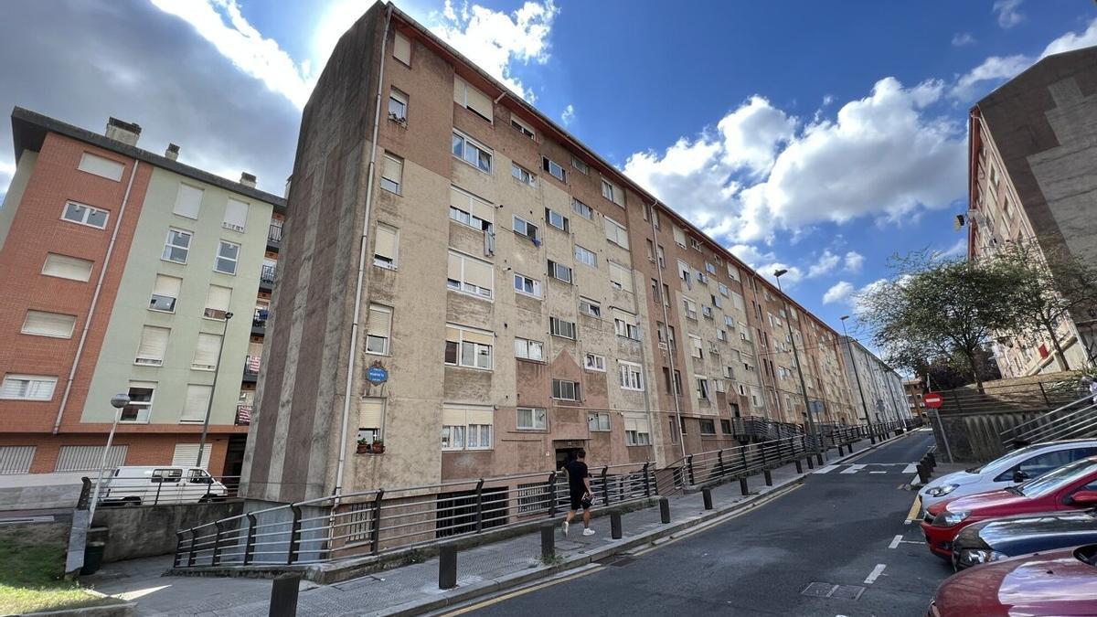 Varios bloques de viviendas en el barrio de Otxarkoaga