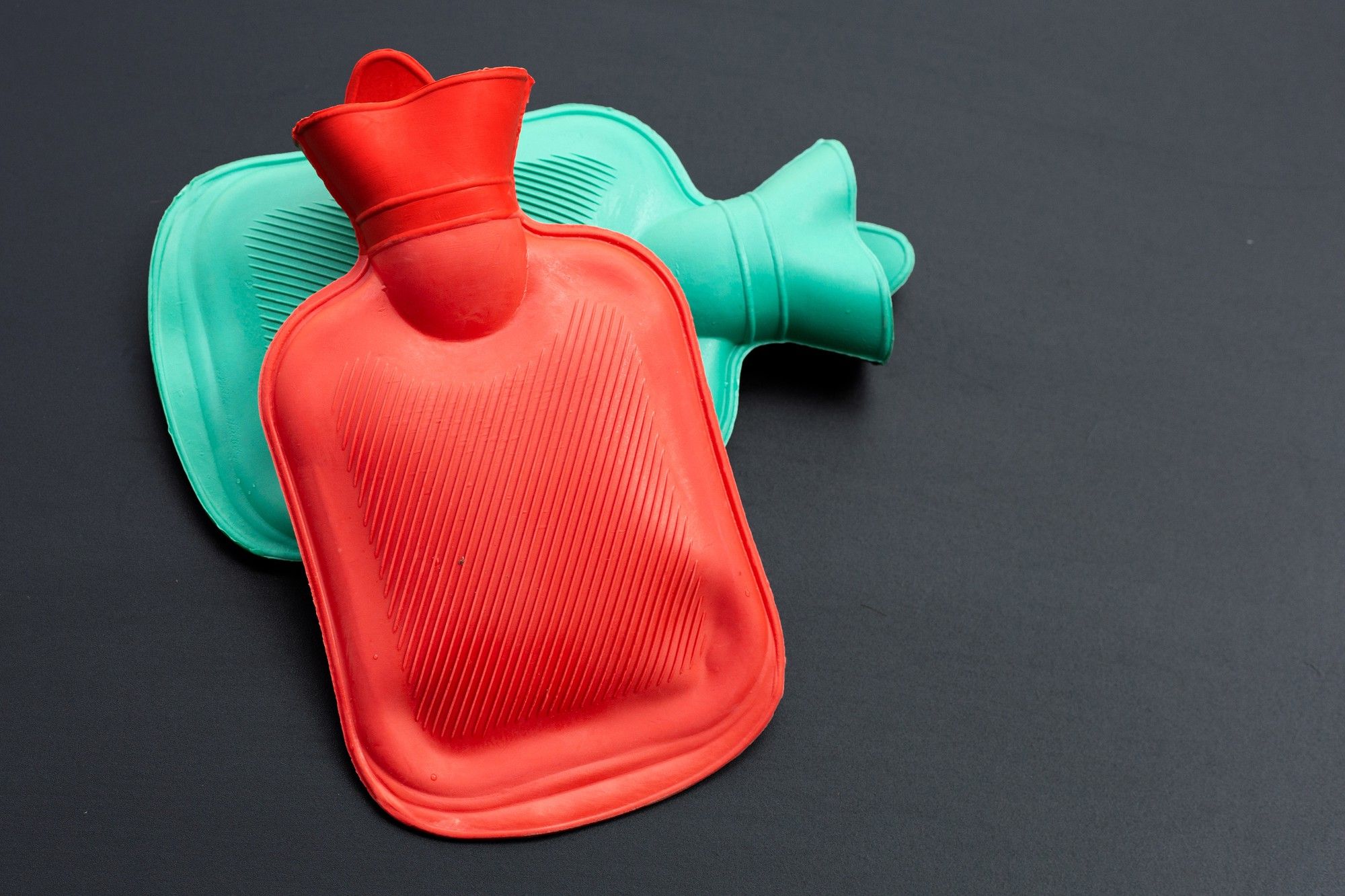 Bolsas de agua para aplicar frío o calor en la zona.