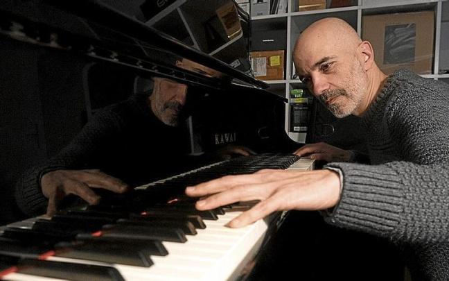 “A veces pienso que cada vez están las cosas más complicadas para dedicarse a la música”