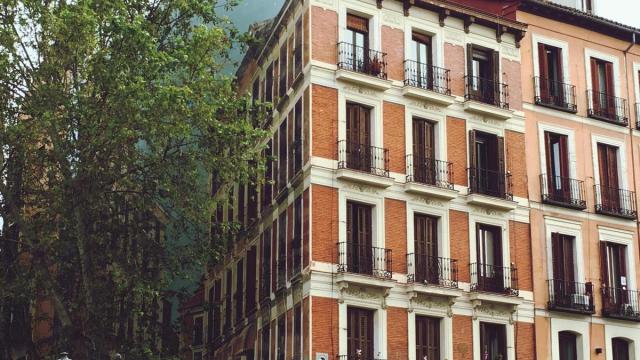 Fachada de un bloque de viviendas.