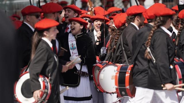 Foto del Alarde público de Irun, uno de los asuntos que se abordan en el documento firmado por veintiún asociaciones.