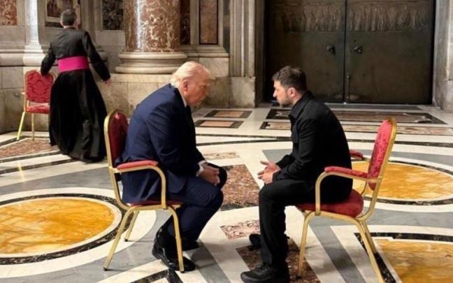 Trump y Zelenski mantienen una reunión "muy productiva" en Roma antes de asistir al funeral del Papa Francisco / E.P. Trump y Zelenski mantienen una reunión "muy productiva" en Roma antes de asistir al funeral del Papa Francisco