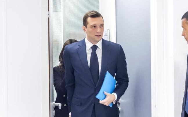 En caso de que se mantenga la inhabilitación de Marine Le Pen el candidato será Jordan Bardella