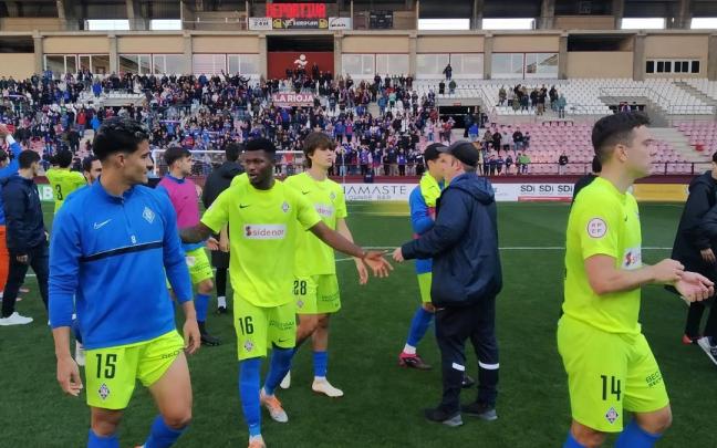 En imágenes: el Amorebieta aplaza el ascenso