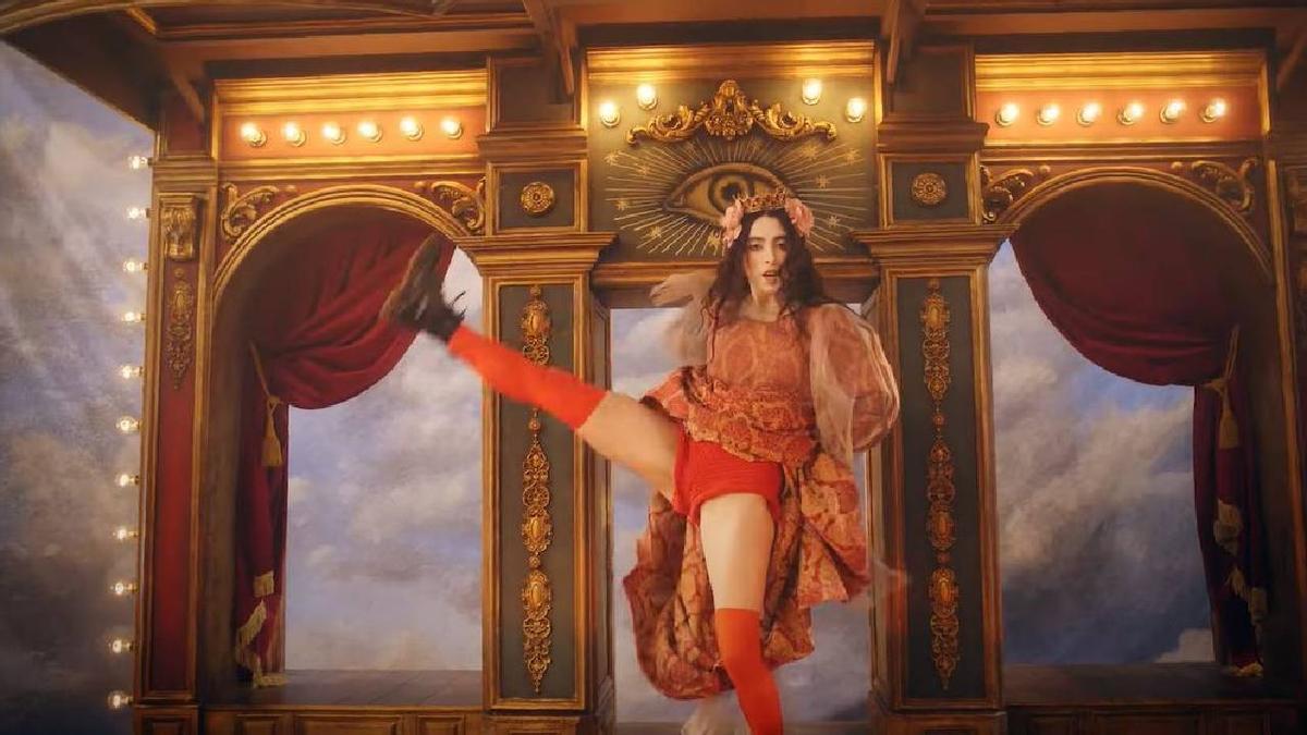 Un fotograma del vídeo que acompaña al cartel promocional de las fiestas de La Mercè 2025.