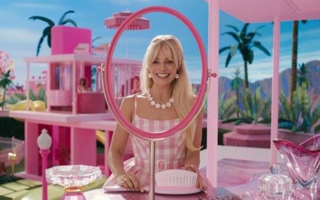Fotograma de la película "Barbie" protagonizada por la actriz Margot Robbie. Fotograma de la película "Barbie" protagonizada por la actriz Margot Robbie.