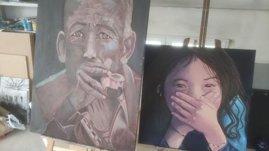 Urretxuko arte eskolako bi margolan.