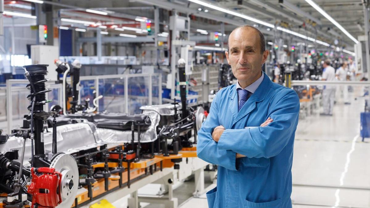 Miguel Ángel Grijalba, director de Producción de VW Navarra.