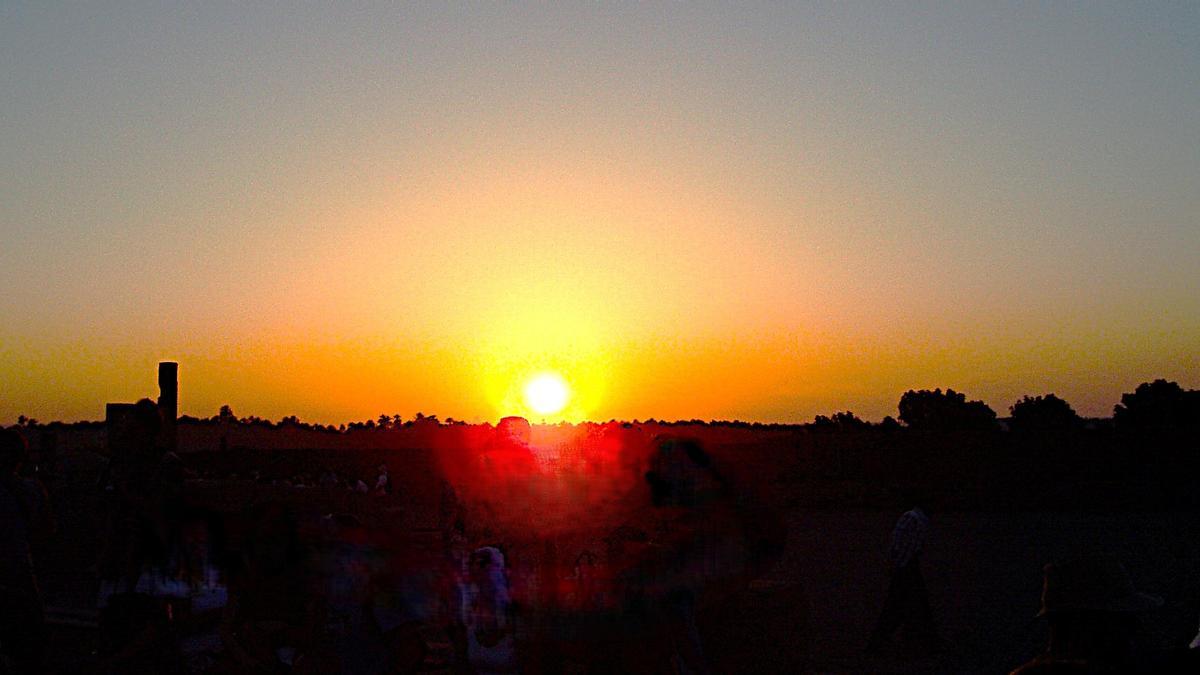 La maravilla de un ocaso en Luxor.