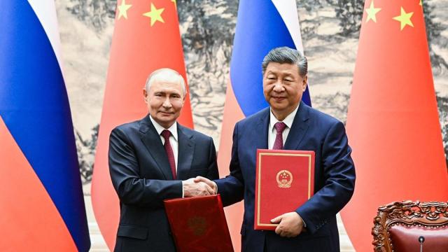 Los presidentes de Rusia y China, Vladímir Putin y Xi Jinping, durante la visita del mandatario ruso a Pekín.