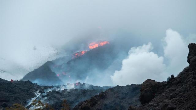 El volcán Etna en erupción el pasado febrero. / EP El volcán Etna en erupción el pasado febrero.