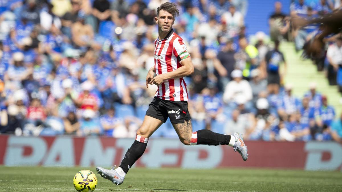 Yeray Álvarez vuelve al campo