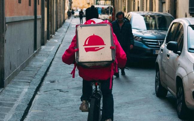 Un joven, cuya identidad no se ha hecho pública, decidió que era buena idea pedir más de 300 pizzas a los domicilios de desconocidos.