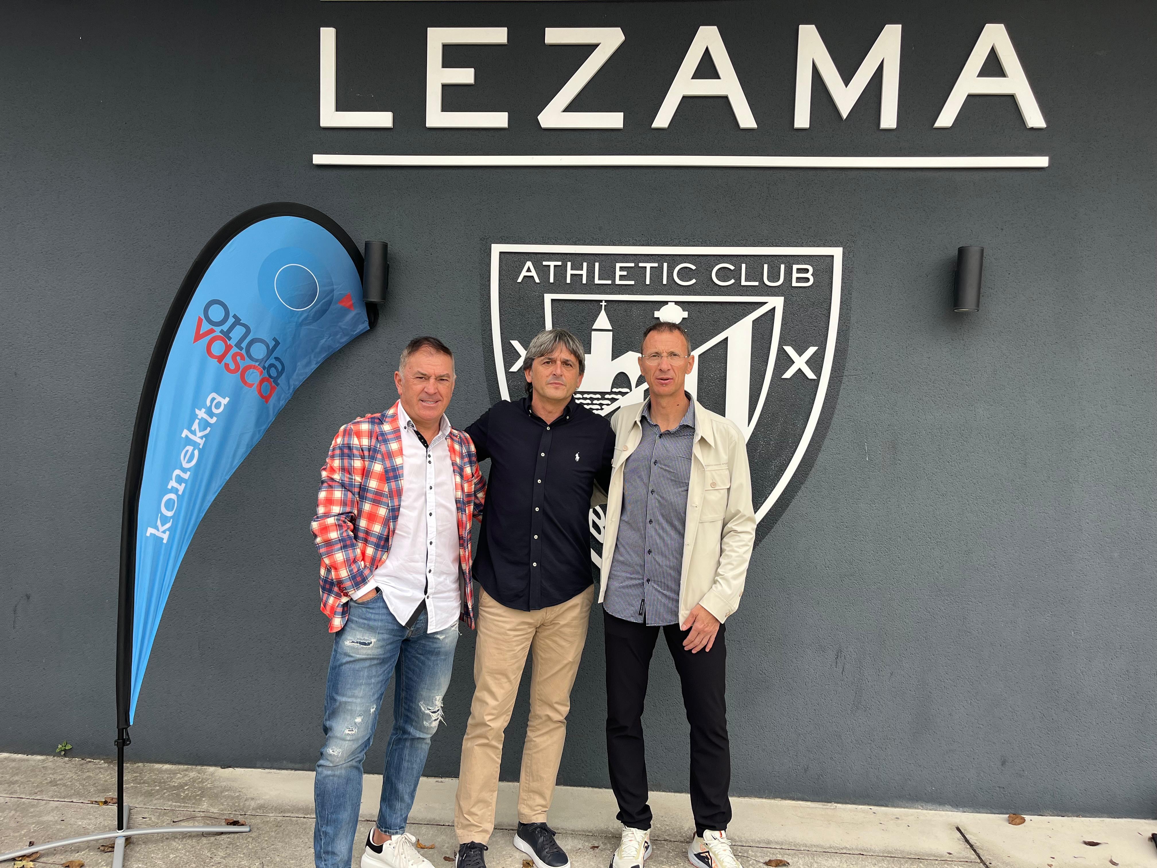 Félix Tainta, José Manuel Monje y Juan Oyaga, hoy en las instalaciones del Athletic en Lezama