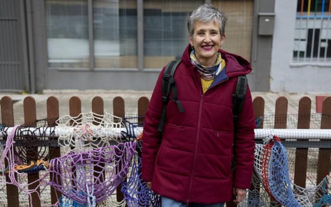 Maite Velasco posa junto al huerto urbano de San Juan. Maite Velasco posa junto al huerto urbano de San Juan.