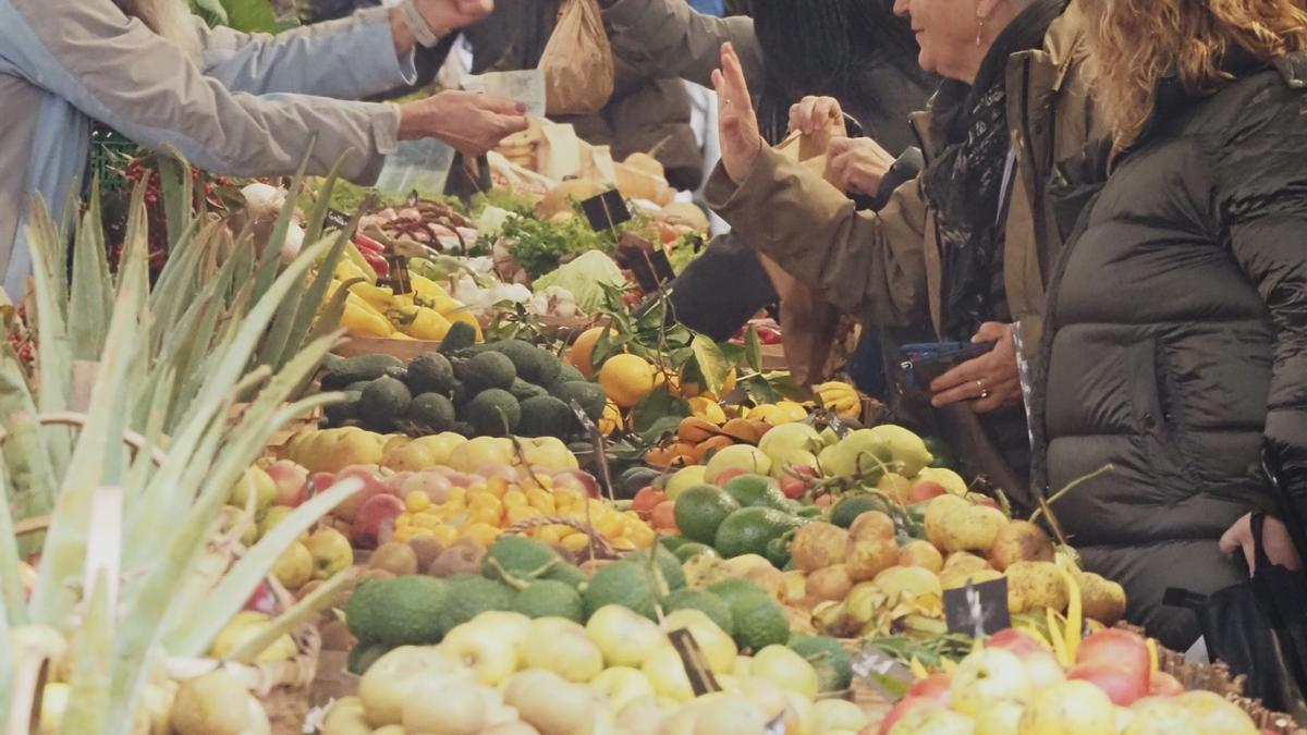 El producto local será protagonista en la cita del sábado en Deba.