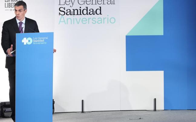 El presidente del Gobierno español, Pedro Sánchez, durante la clausura del acto institucional para conmemorar el 40 aniversario de la Ley General de Sanidad.