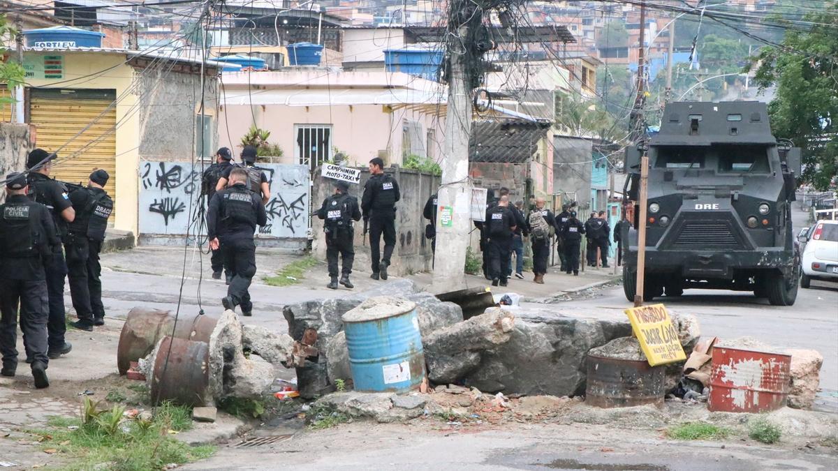 En imágenes: letal operación policial contra el narcotráfico en Brasil