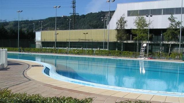 Una partida económica se destinará a crear una zona de juegos en el solárium de las piscinas exteriores de Artunduaga / Ayuntamiento de Basauri Una partida económica se destinará a crear una zona de juegos en el solárium de las piscinas exteriores de Artunduaga